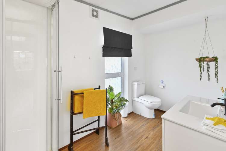 35 Eugenia Rise Totara Heights_9