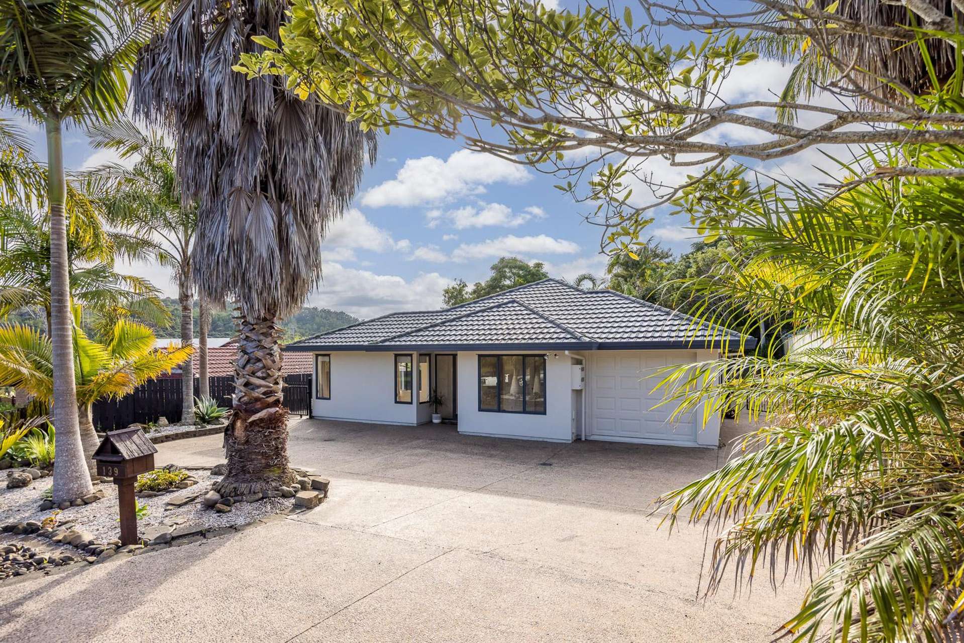 139 Roberta Crescent Orewa_0