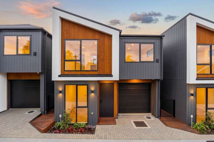 Lot 2/7 Alma Road_0