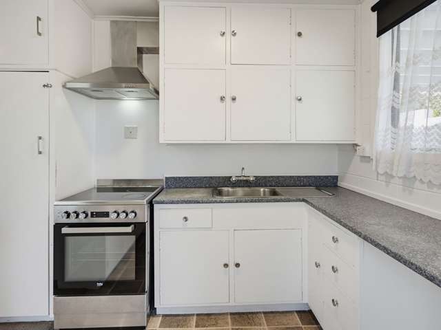 1 and 2 /12 John Street Blenheim Central_3