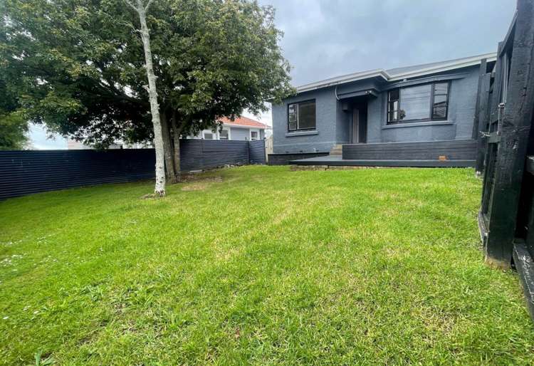 142 Titirangi Road New Lynn_7