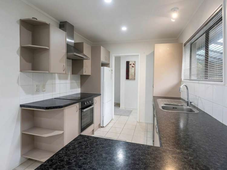5A Culdaff Place Mt Roskill_3