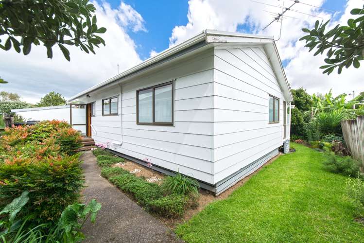 1/94 Beach Road Te Atatu Peninsula_13