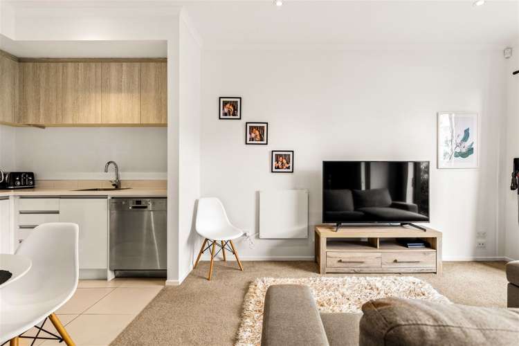 96 Squadron Drive Hobsonville_2