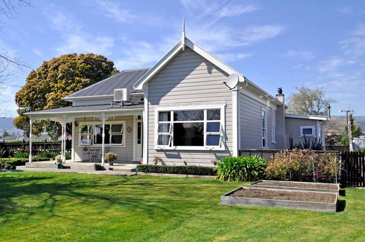 2 Ellis Street Brightwater_19