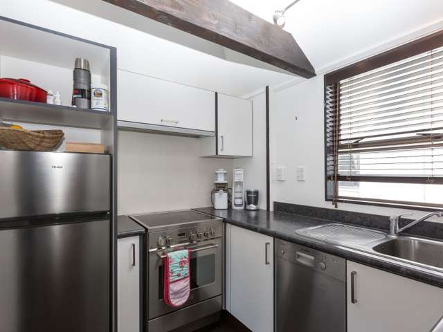 144 Akaroa Drive Maupuia_3