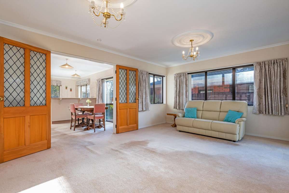 2 Astrid Court_4