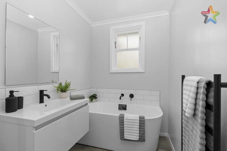 32 Ngata Grove Trentham_9