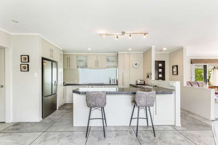 8 Dacre Grove Gulf Harbour_7