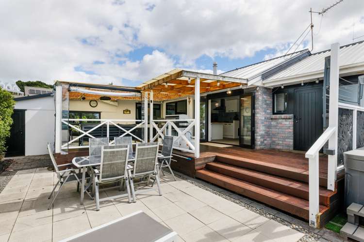 7 Cherrywood Street Pukete_12