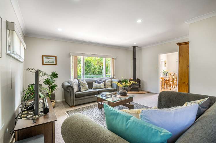 16 Deane Avenue Titirangi_6