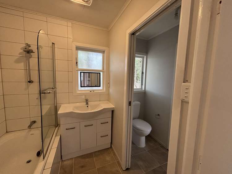 40 Hereford Street Te Atatu Peninsula_13