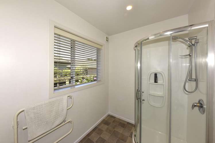 389 Yaldhurst Road Russley_11