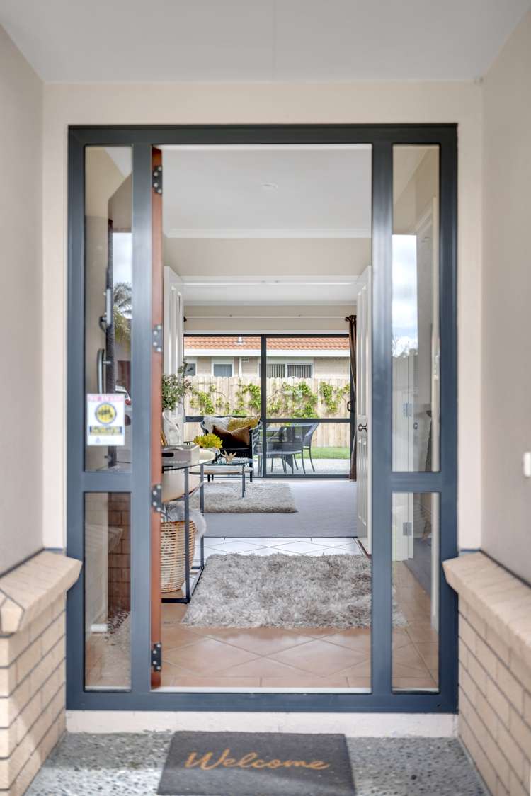 9 Glastry Close East Tamaki Heights_1