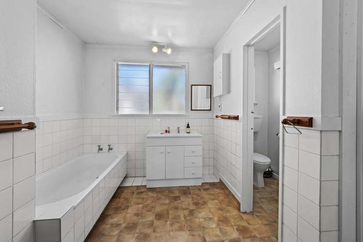 105 Alford Forest Road Allenton_17