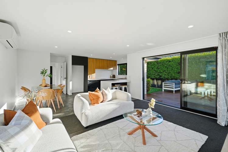 71 Sunline Avenue Lincoln_10