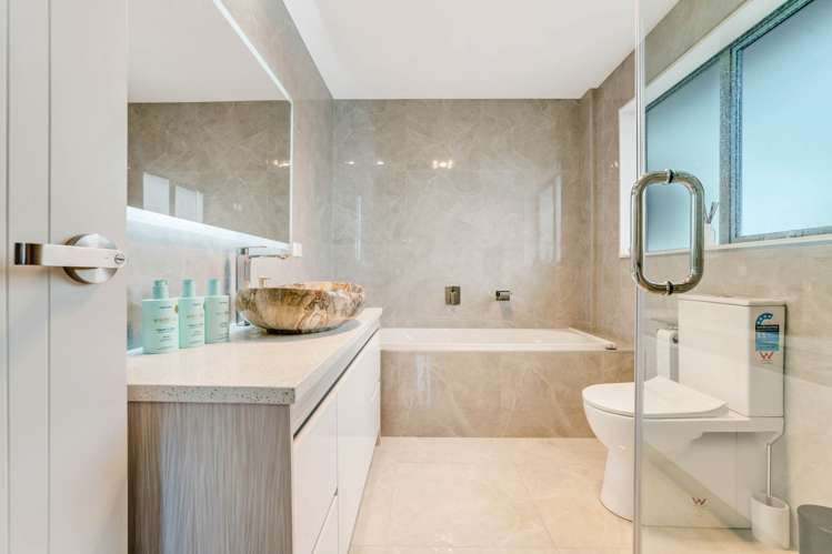 10 Perehia Road Flat Bush_26