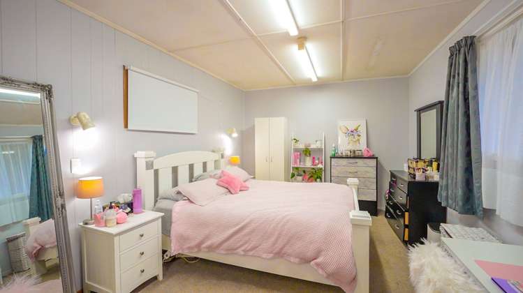 12 Benmore Street Glenwood_14