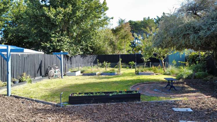 42 Flemington Avenue North New Brighton_13