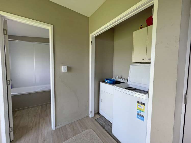 8 Denmark Street Dannevirke_10