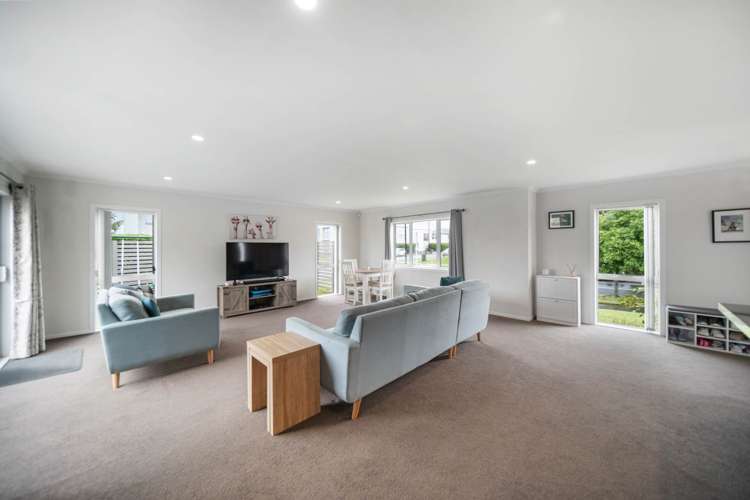 24 Hollowout Street Takanini_3