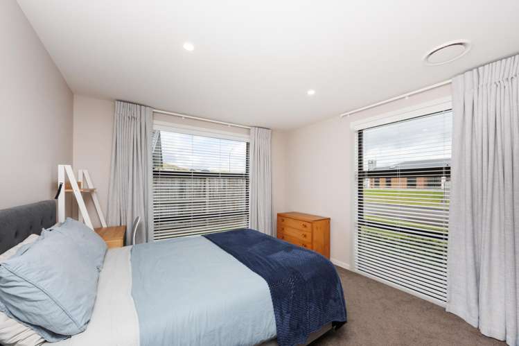 4 Sardinia Grove Fitzherbert_22