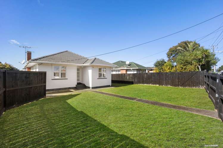 787 Te Atatu Road_0