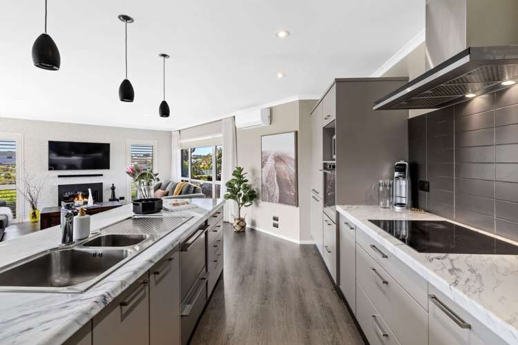 83 Pohutukawa Parade Riverhead_6