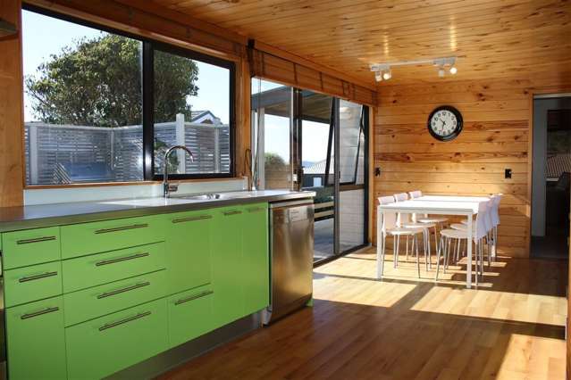 4 Braddock Grove Pauanui_4