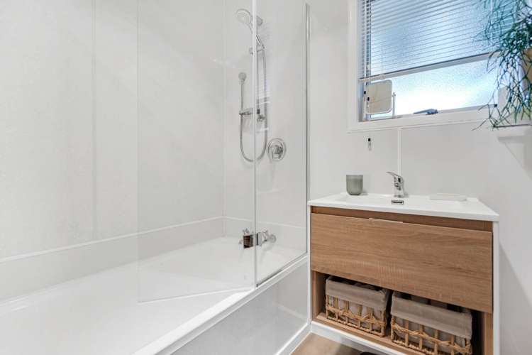 8/17 Swanson Road Henderson_17