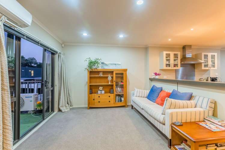 5/8 Wellington Road Paekakariki_13