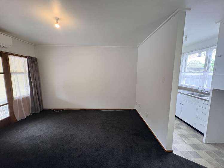 2/303 Lyndon Road West Hastings Central_2