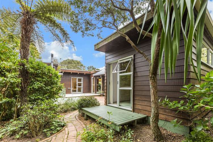 72 Park Hill Road Birkenhead_12