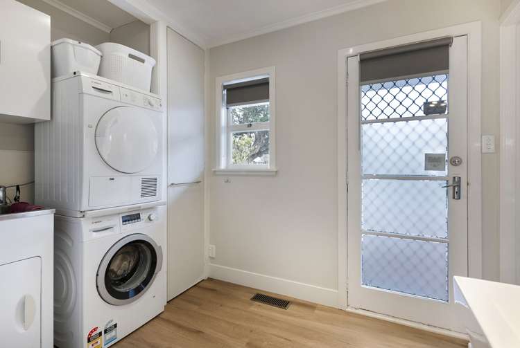 59 Pine Street Mount Eden_14