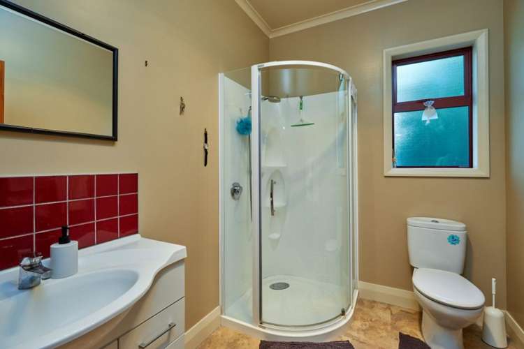 11 Sunrise Place Kekerengu_24