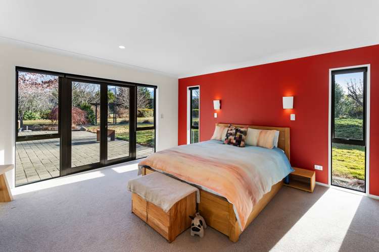 5828 West Coast Road Springfield_17