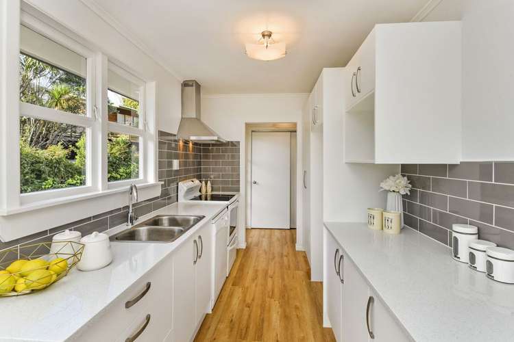 2/14 Selwyn Crescent Forrest Hill_1