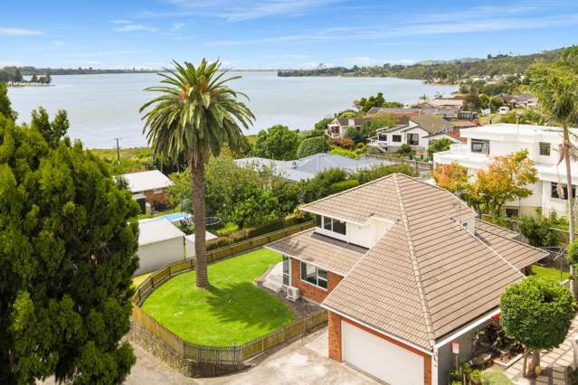 232 Welcome Bay Road Welcome Bay_3