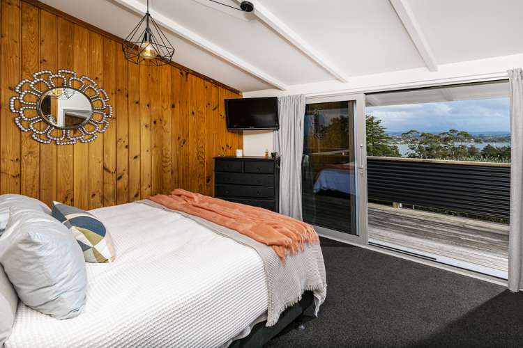 70 Attwood Road Paremoremo_11