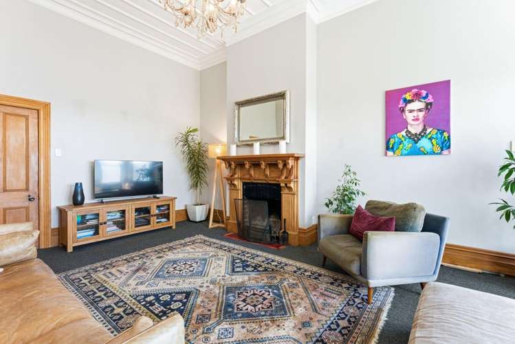 12 Campbell Street 1235_6