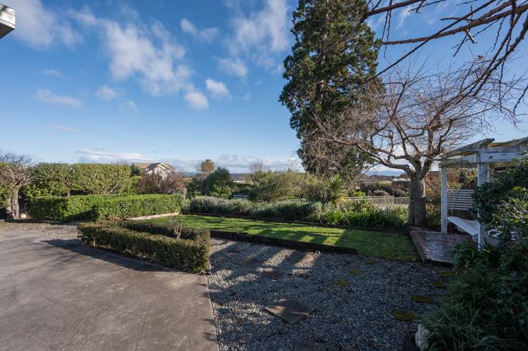 24 Kingsford Drive Stoke_17