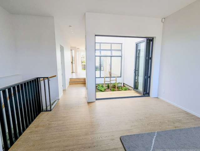 65 Bearing Parade Long Bay_4