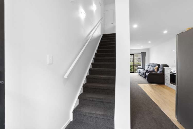 6/1 Vialou Street Hamilton Central_5
