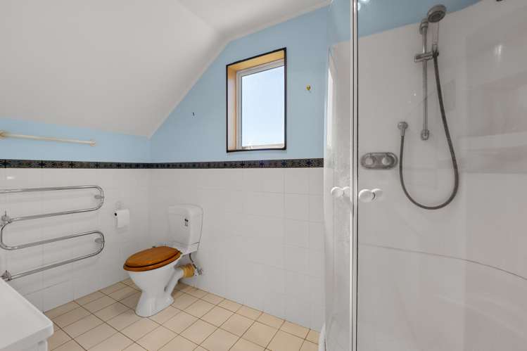 107 Pages Road Allenton_14