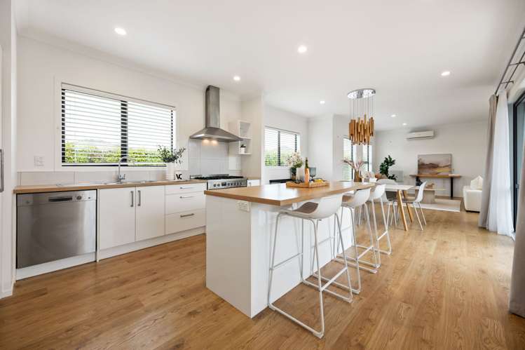 12 Stan Heather Drive Glenview_13