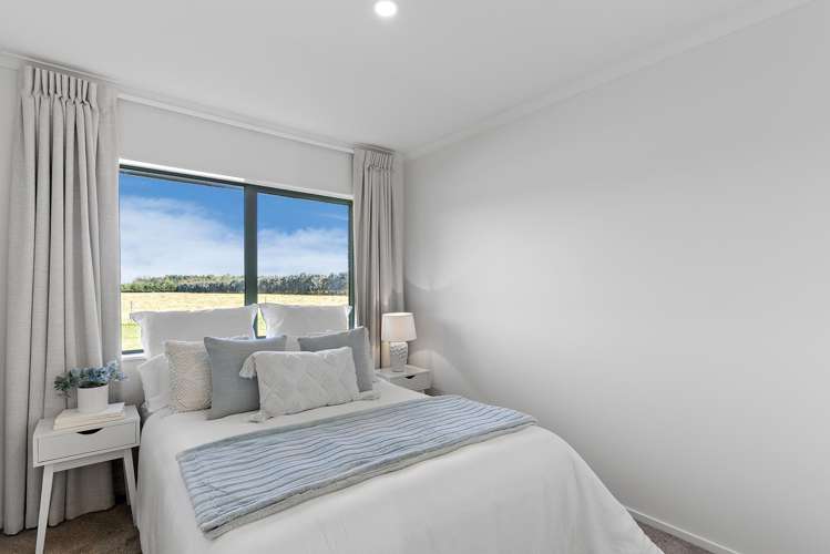 714 Courtenay Road Charing Cross_14