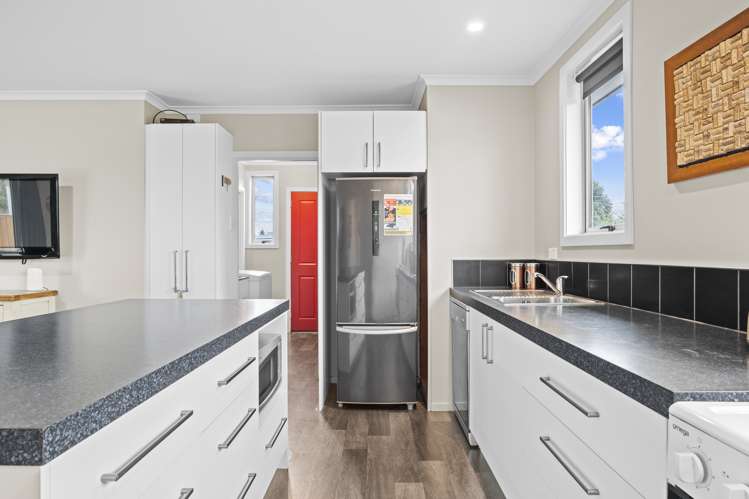 27 Sealy Street Twizel_8