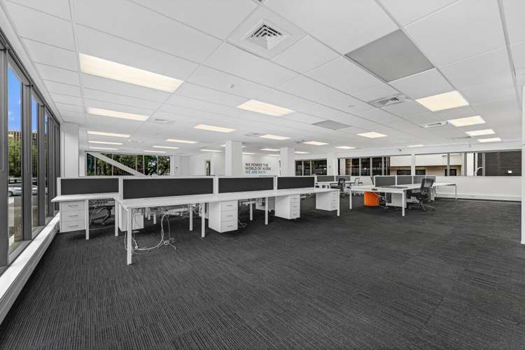 132 Hurstmere Road Takapuna_16