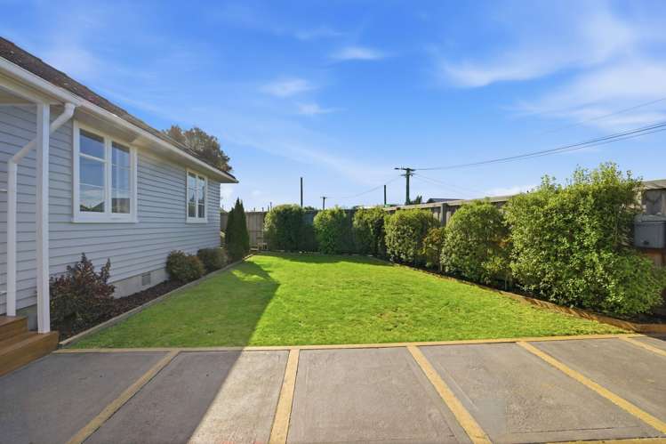 20 Robin Street Burwood_17