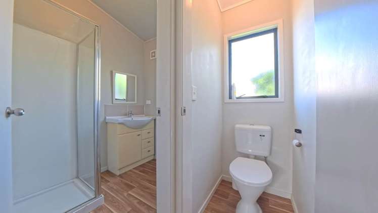 80 a Triangle Road Massey_7
